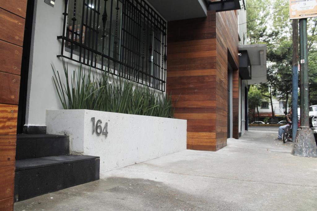Hostal Be Condesa - Mexico City — Photos 1